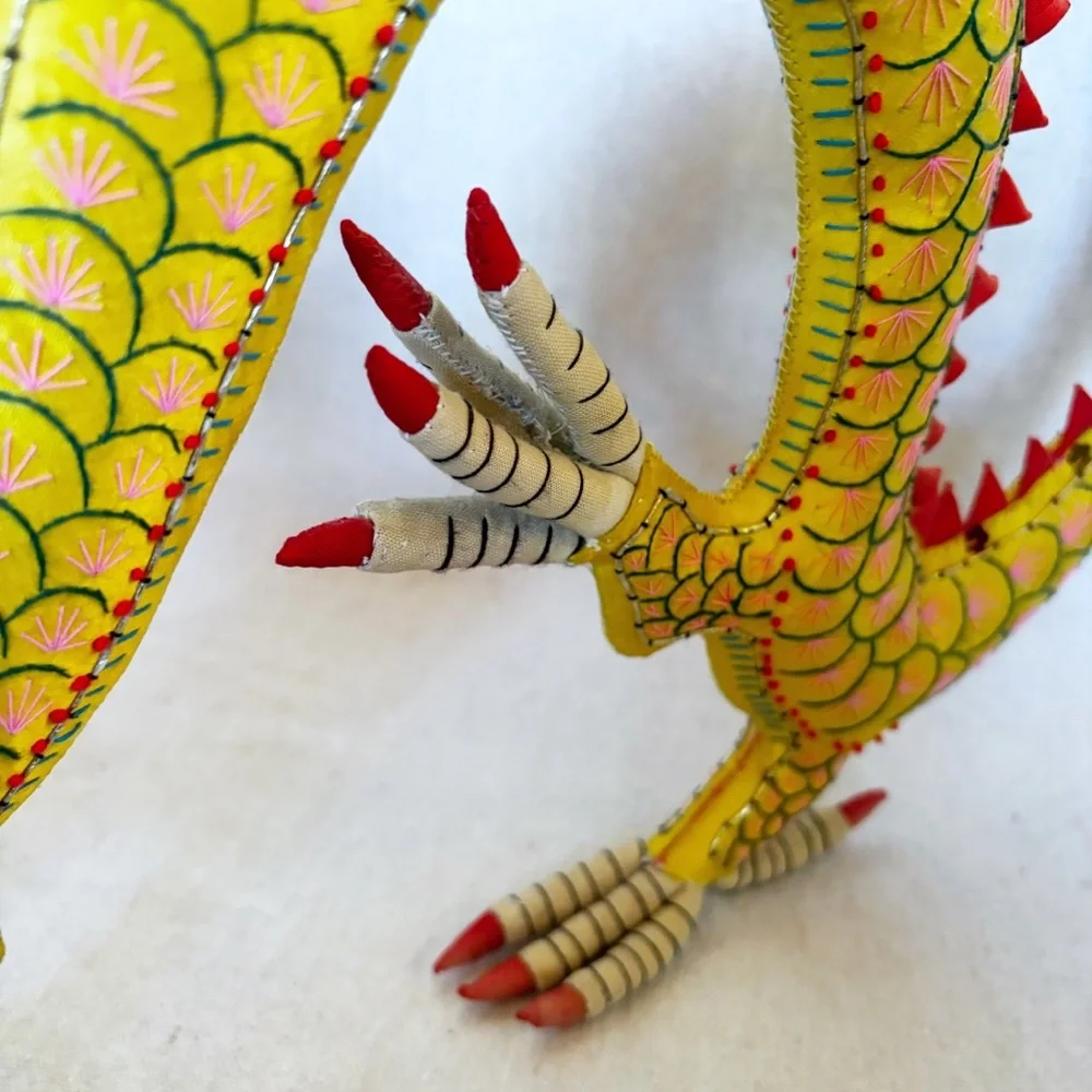 Vintage handmade embroidered and beaded Chinese Nine Dragon - Picture 8 of 12